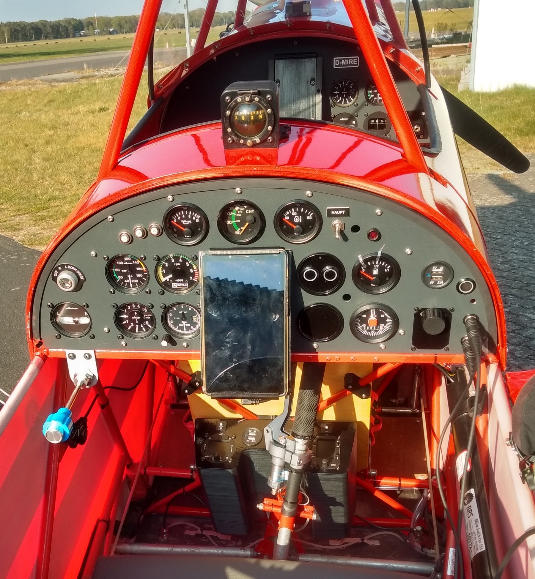 renoviertes Cockpit 1800